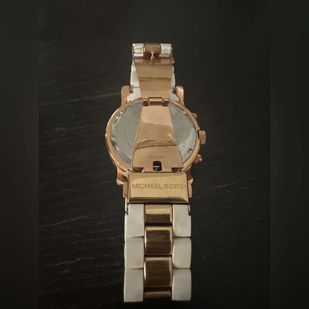 MICHAEL KORS Ritz Chronograph Two-Tone Stainless Steel Watch (White/Rose
Gold) - Picture 5 of 5